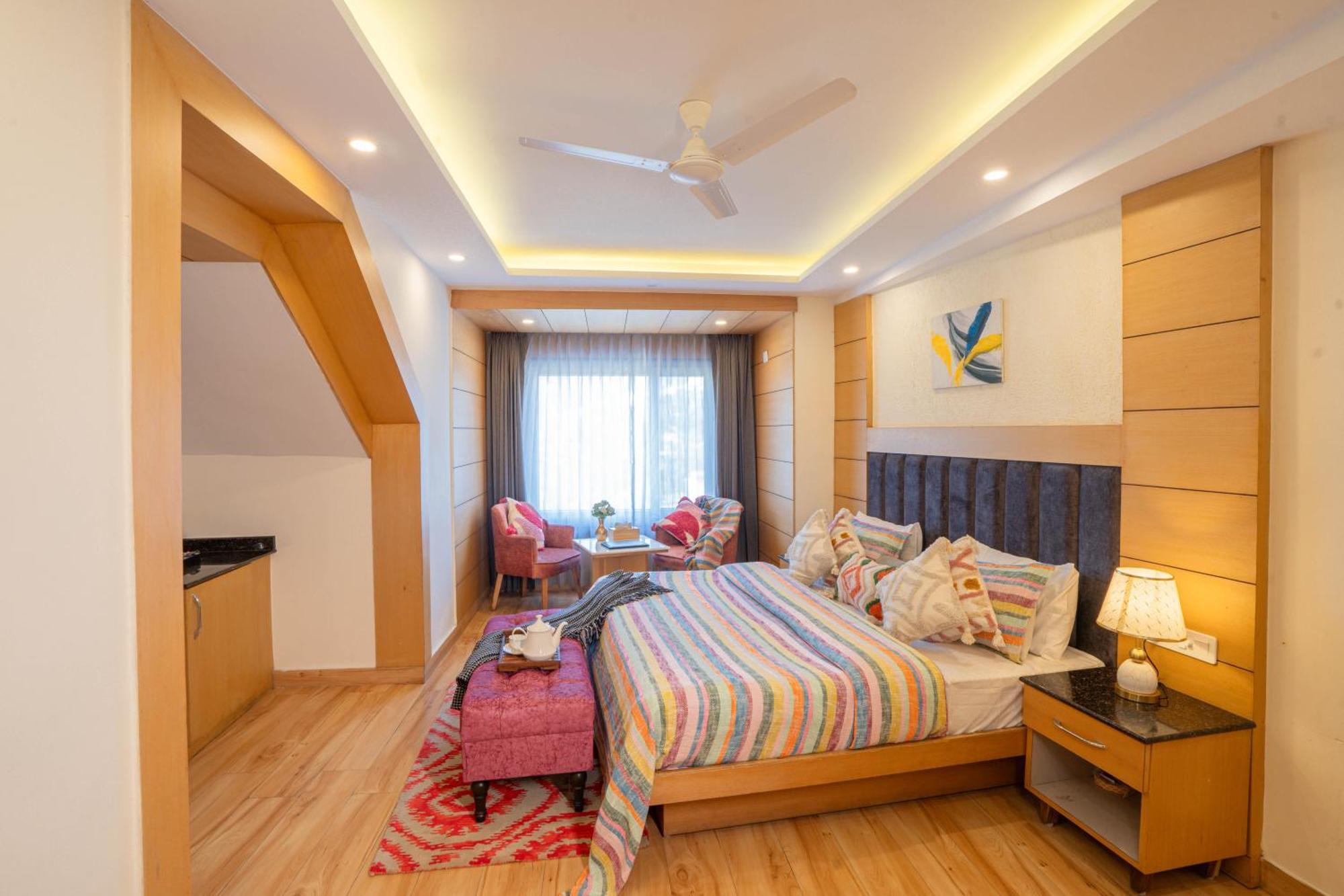 Perfectstayz Premium At Mall Road Массури Экстерьер фото
