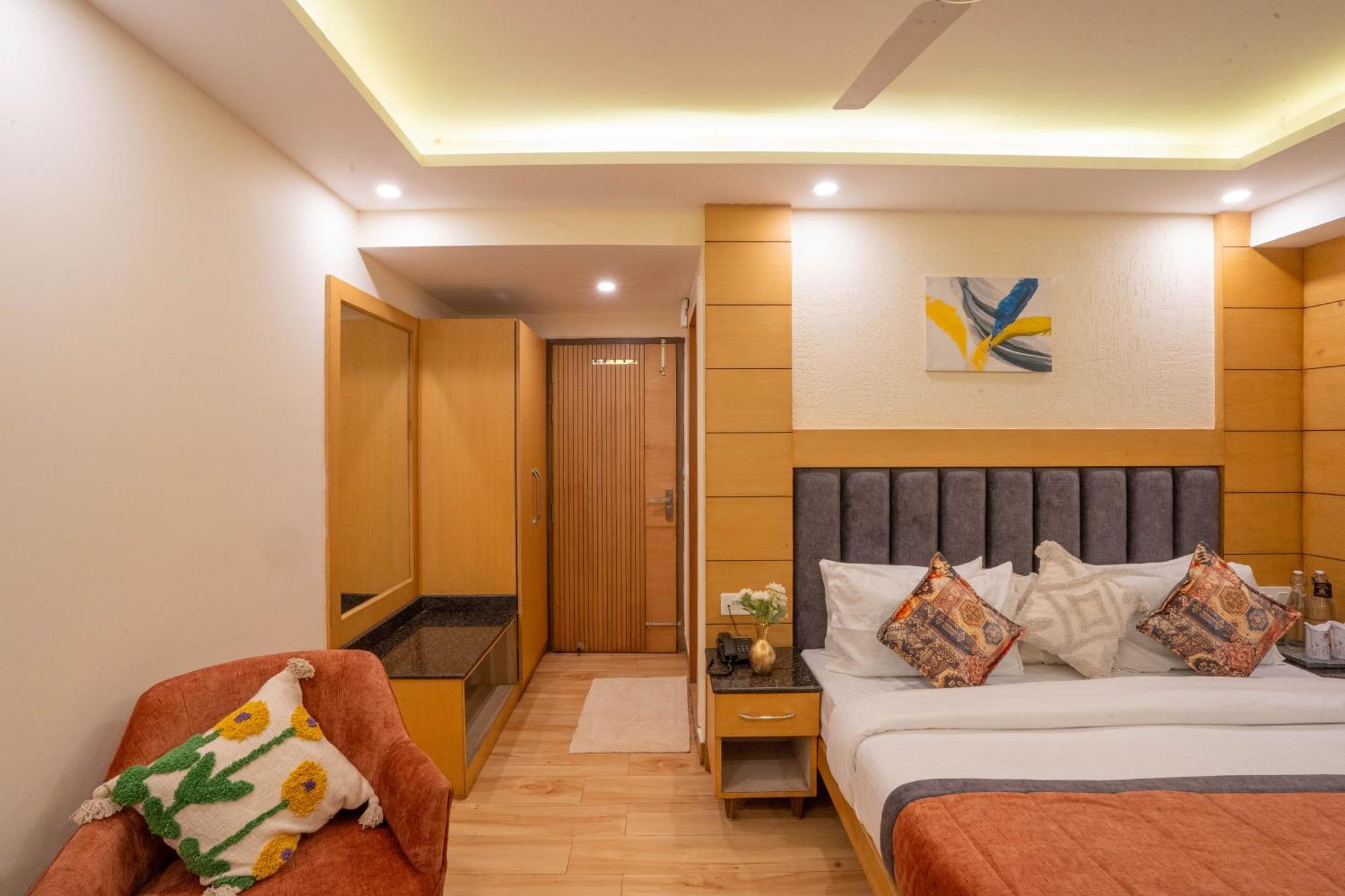 Perfectstayz Premium At Mall Road Массури Экстерьер фото